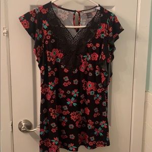 Daniel Rain Maternity Top with Lace detail